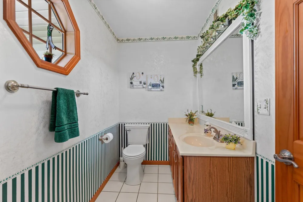 70345 Deer Run Edwardsburg, MI 49112