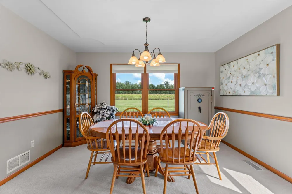 70345 Deer Run Edwardsburg, MI 49112