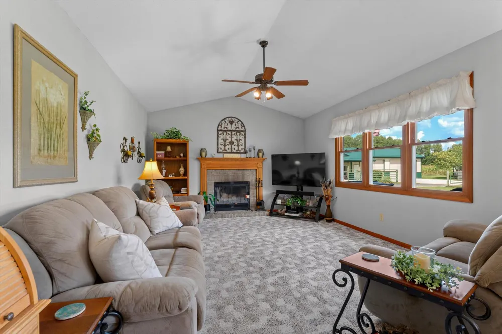 70345 Deer Run Edwardsburg, MI 49112