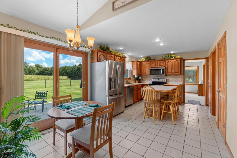 70345 Deer Run Edwardsburg, MI 49112
