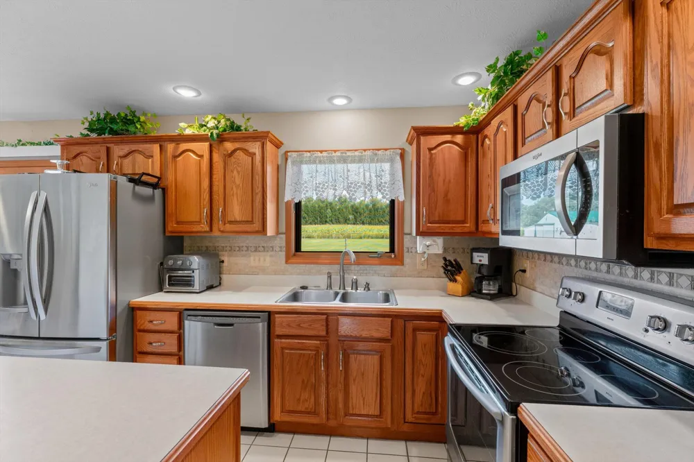 70345 Deer Run Edwardsburg, MI 49112