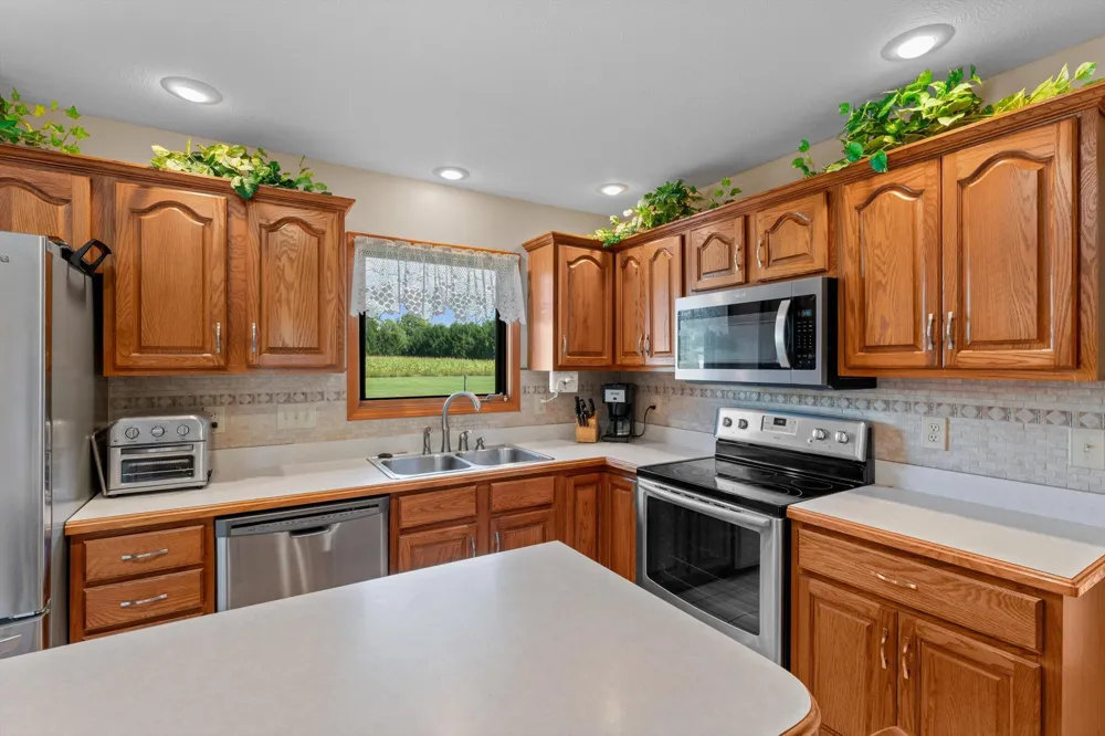 70345 Deer Run Edwardsburg, MI 49112