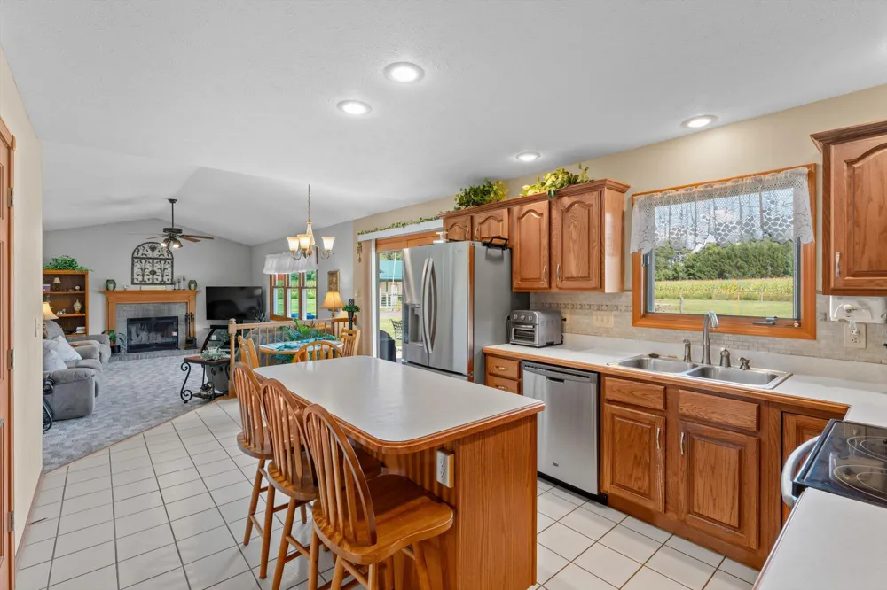 70345 Deer Run Edwardsburg, MI 49112