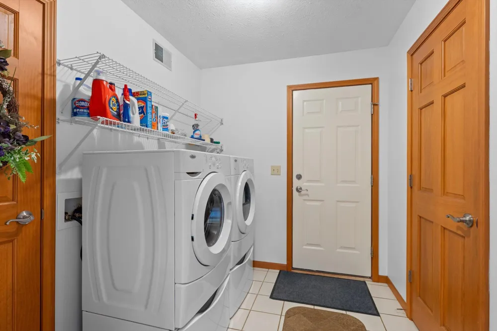 70345 Deer Run Edwardsburg, MI 49112