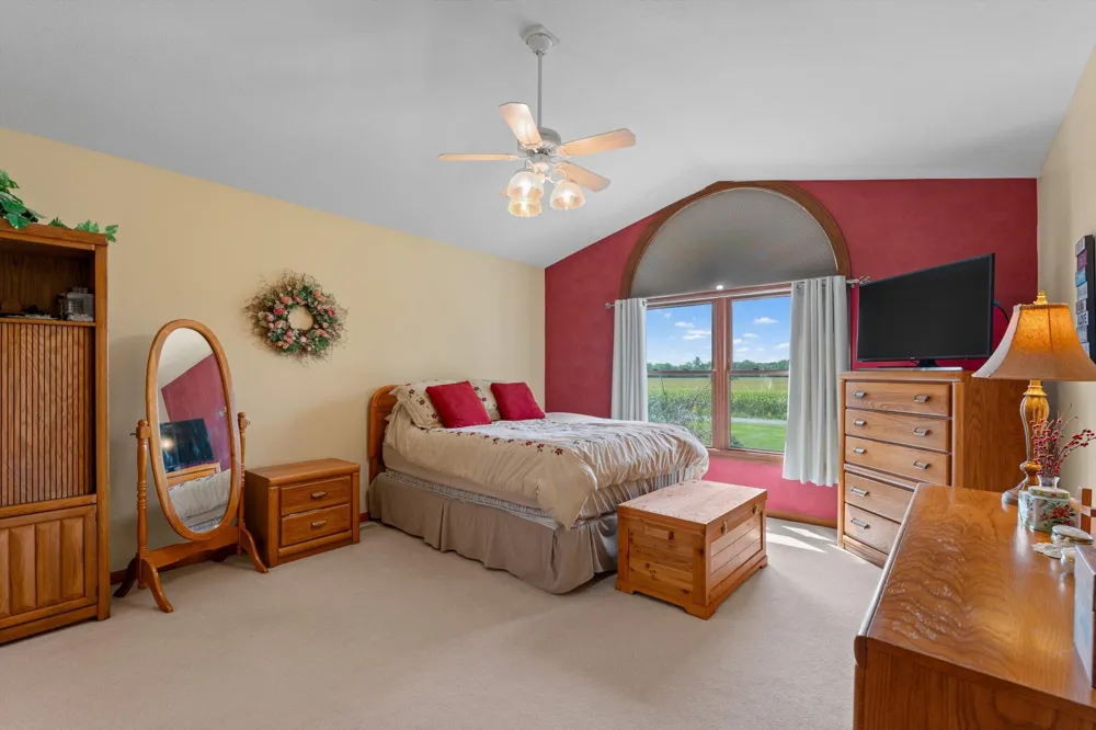 70345 Deer Run Edwardsburg, MI 49112