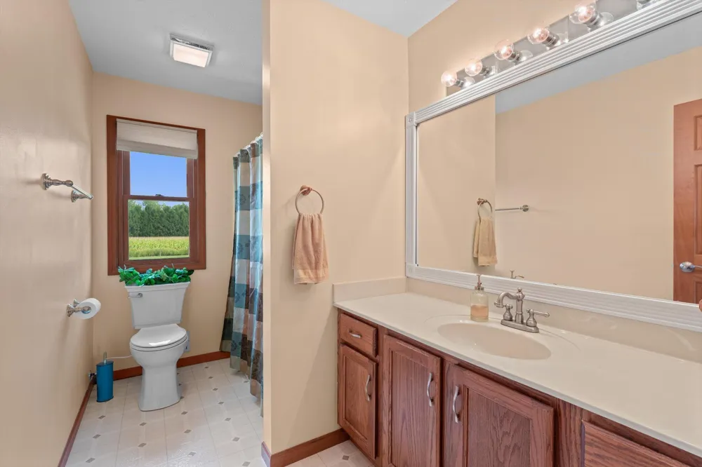 70345 Deer Run Edwardsburg, MI 49112