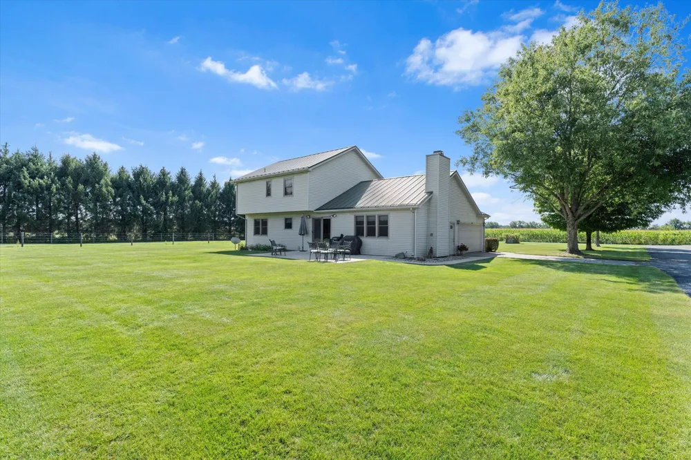 70345 Deer Run Edwardsburg, MI 49112
