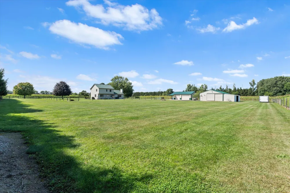 70345 Deer Run Edwardsburg, MI 49112