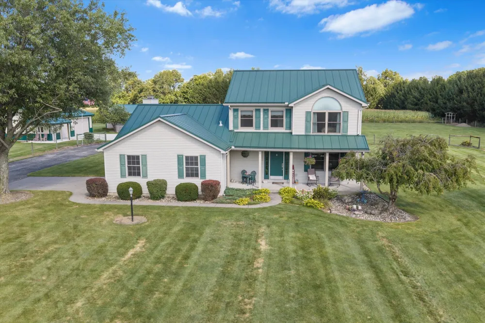 70345 Deer Run Edwardsburg, MI 49112