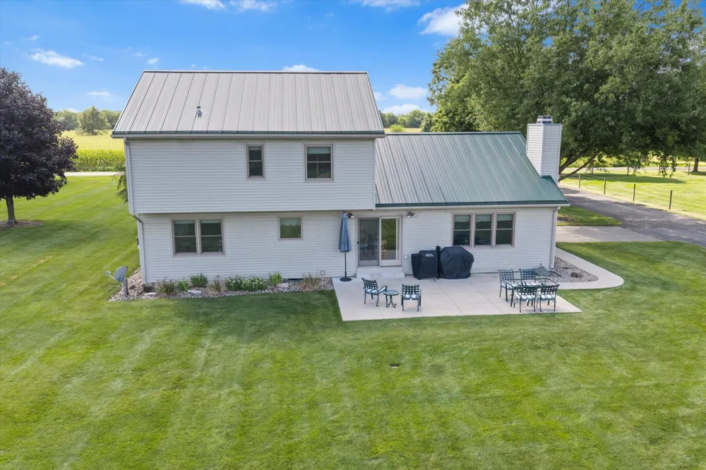 70345 Deer Run Edwardsburg, MI 49112