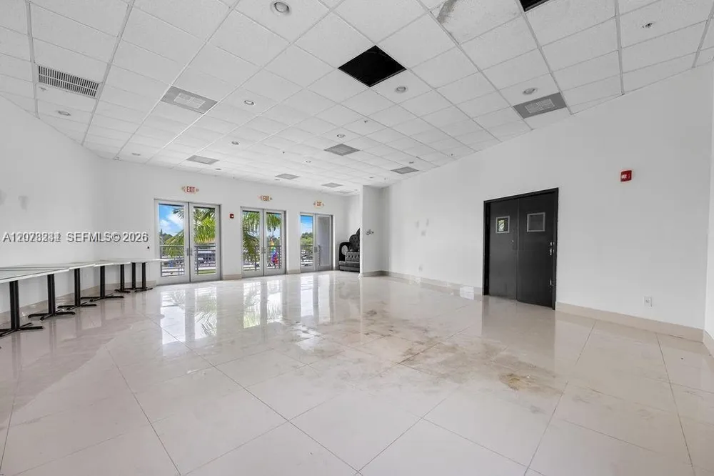 2500 Wilton Dr Wilton Manors, FL 33305