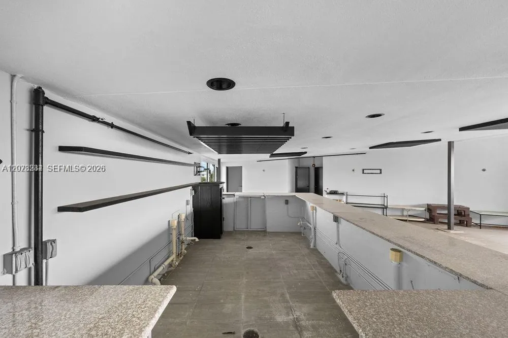 2500 Wilton Dr Wilton Manors, FL 33305