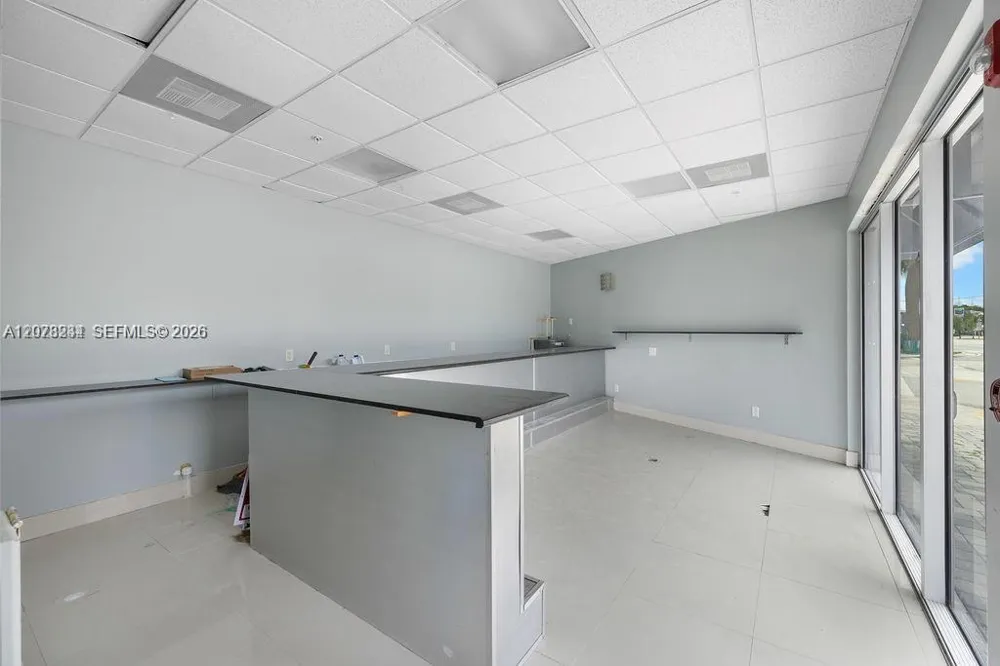 2500 Wilton Dr Wilton Manors, FL 33305