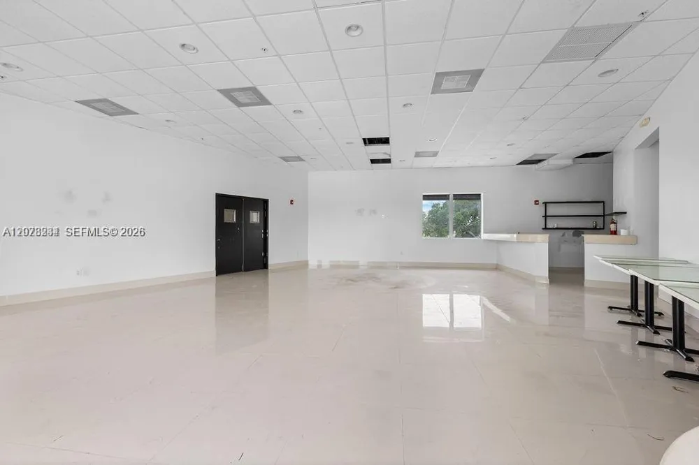 2500 Wilton Dr Wilton Manors, FL 33305