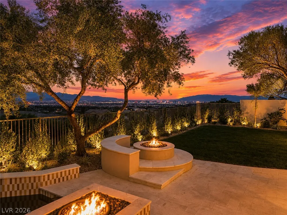 3 Pine Hollow Drive Henderson, NV 89052