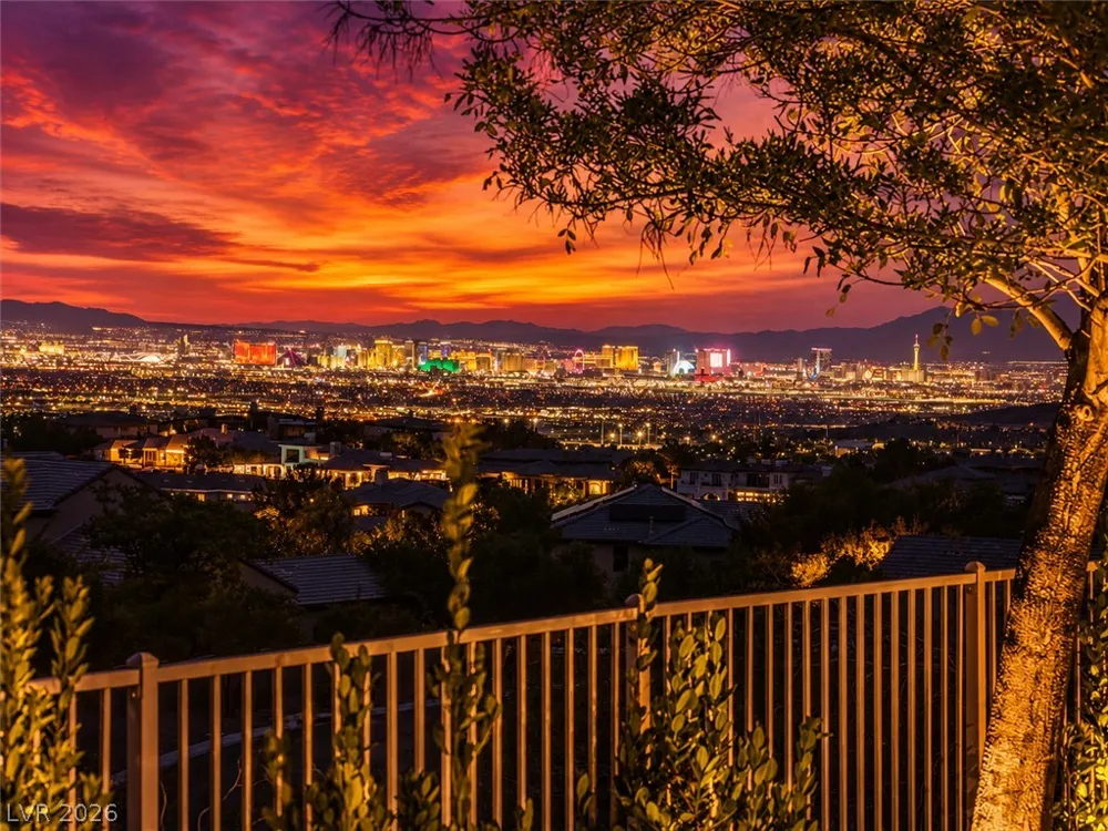 3 Pine Hollow Drive Henderson, NV 89052