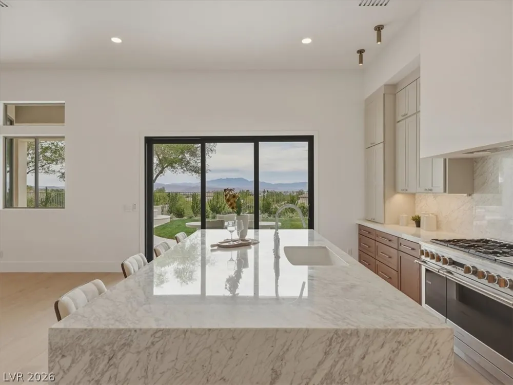 3 Pine Hollow Drive Henderson, NV 89052