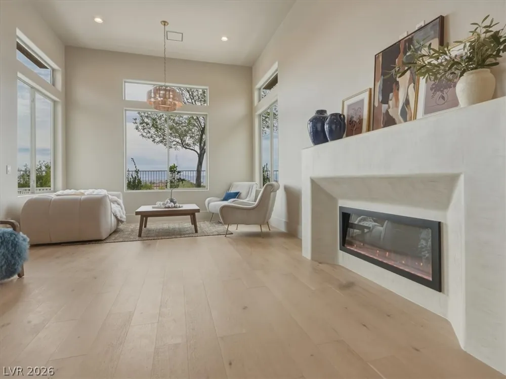 3 Pine Hollow Drive Henderson, NV 89052