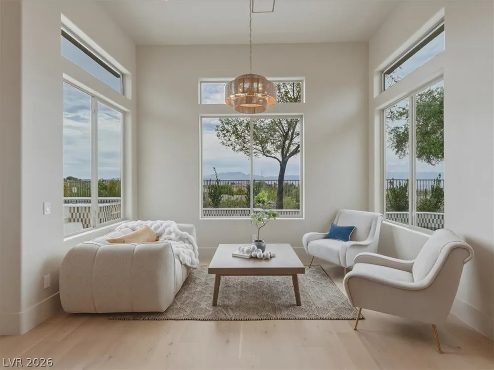 3 Pine Hollow Drive Henderson, NV 89052