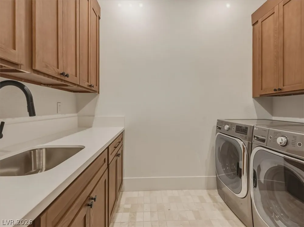 3 Pine Hollow Drive Henderson, NV 89052