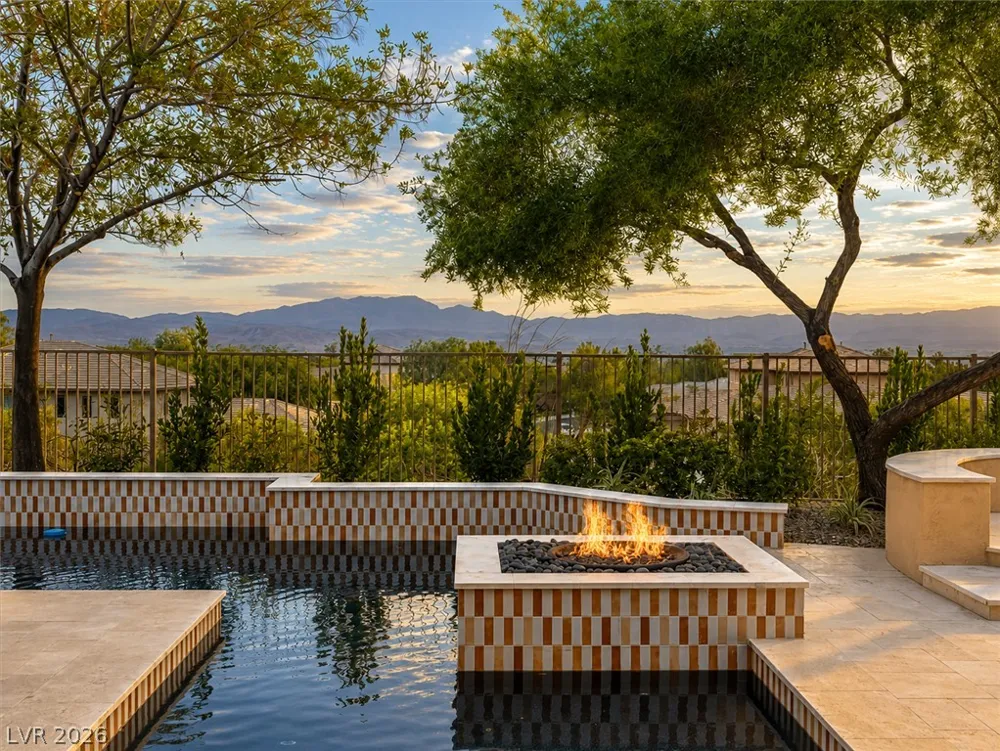 3 Pine Hollow Drive Henderson, NV 89052