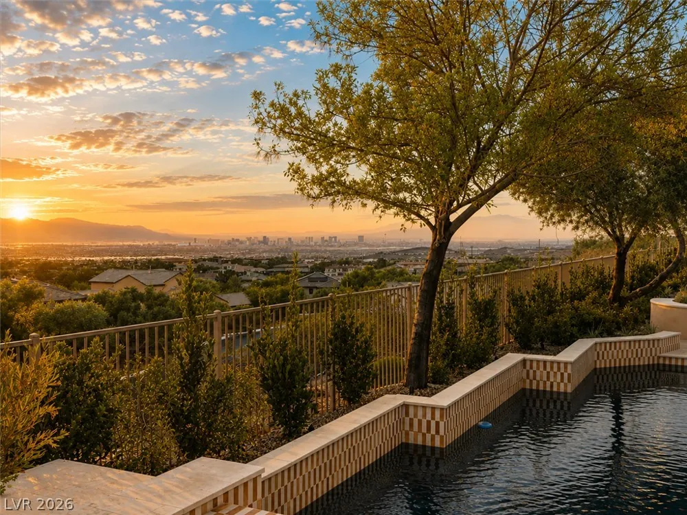 3 Pine Hollow Drive Henderson, NV 89052