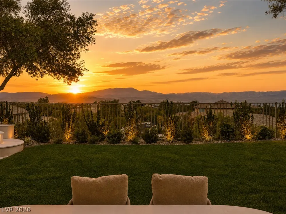 3 Pine Hollow Drive Henderson, NV 89052