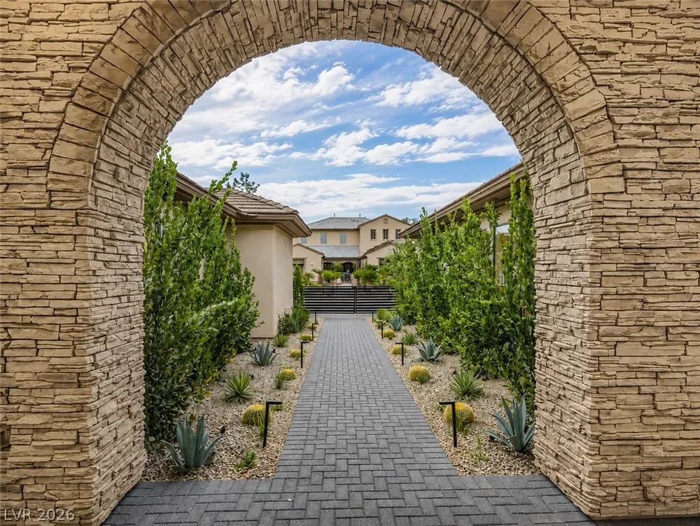 3 Pine Hollow Drive Henderson, NV 89052