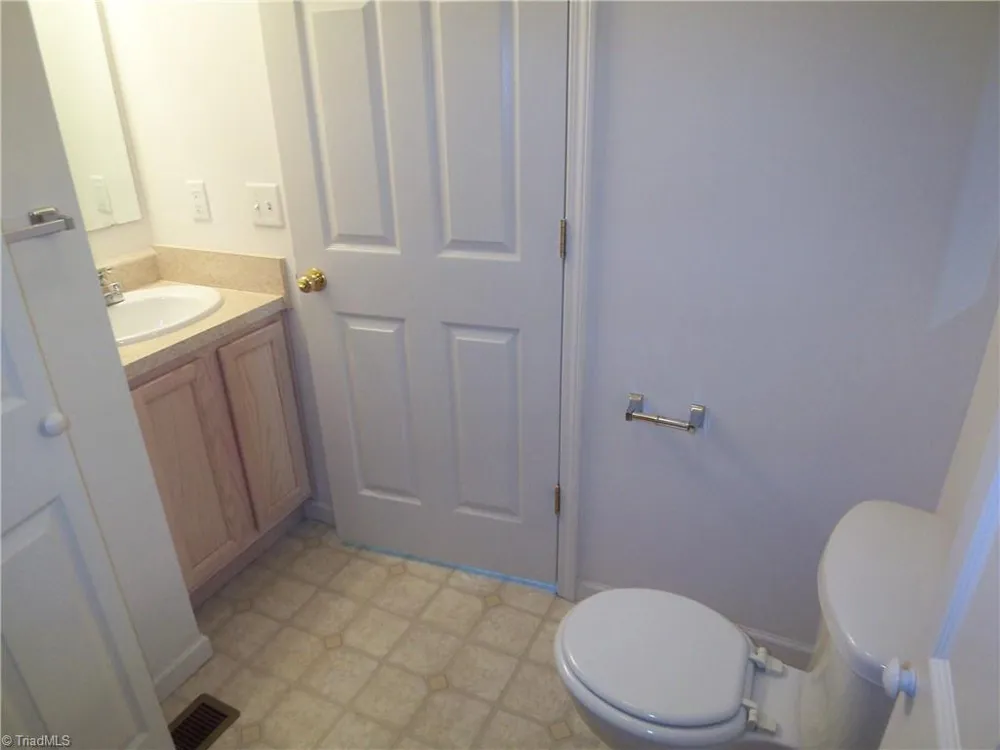 203A Nelson Street Pilot Mountain, NC 27041