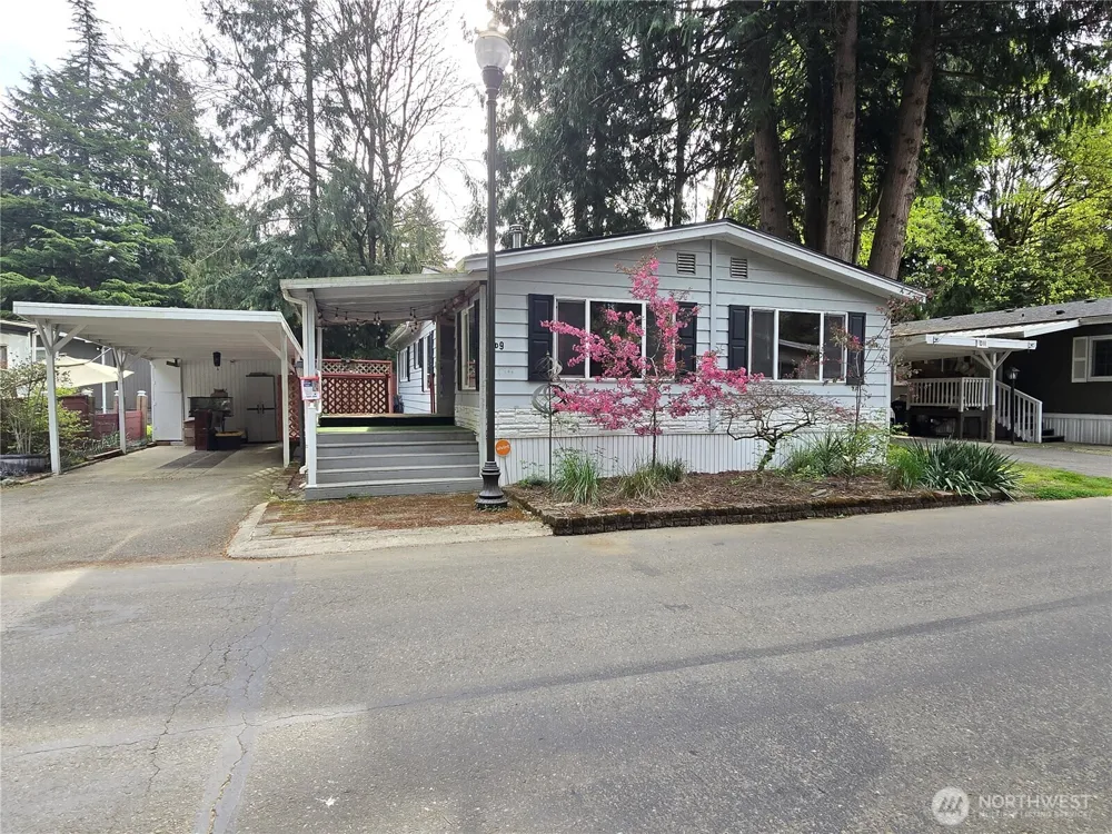 900 29th Street SE #D-9 Auburn, WA 98002
