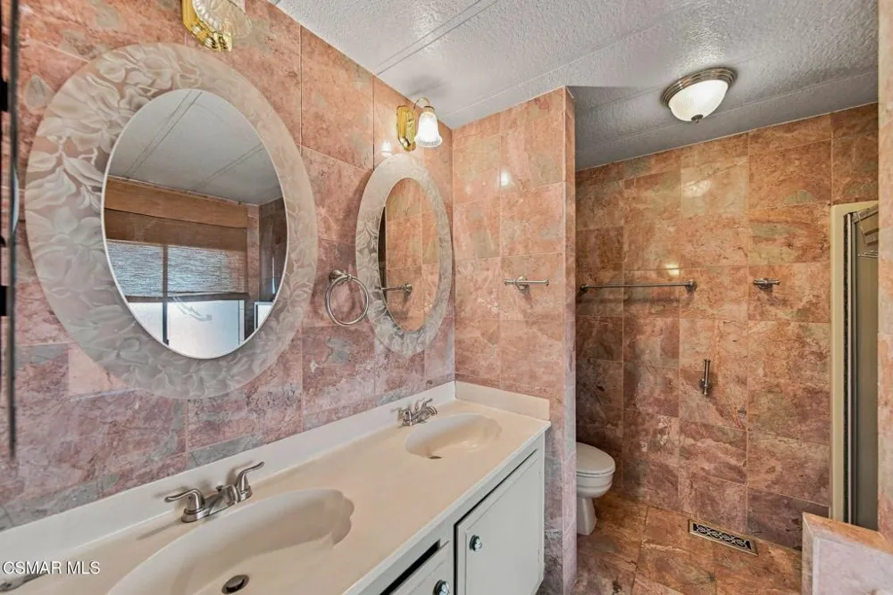 1550 Rory Lane #239 Simi Valley, CA 93063