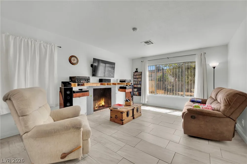 5425 Alpaca Circle Las Vegas, NV 89142