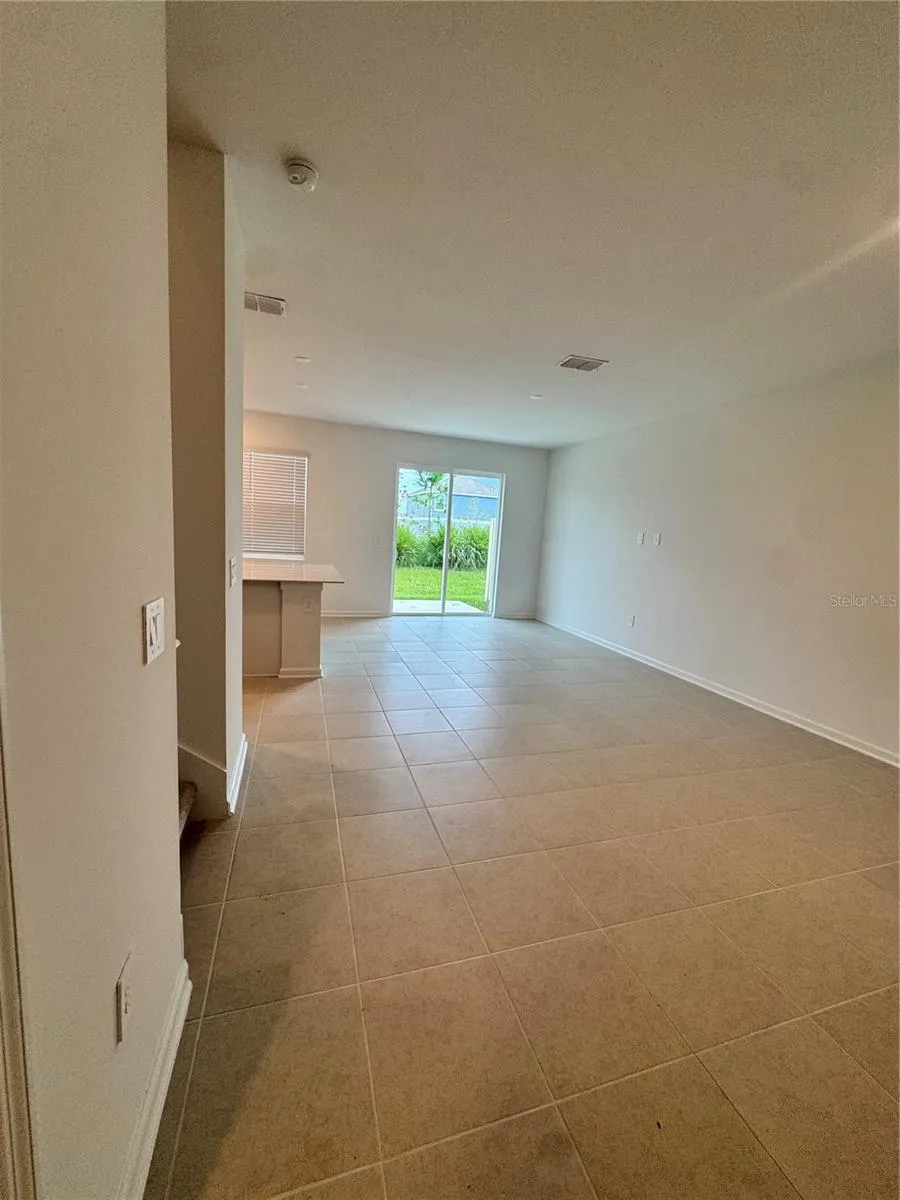 2557 SKYLINE LOOP Kissimmee, FL 34758