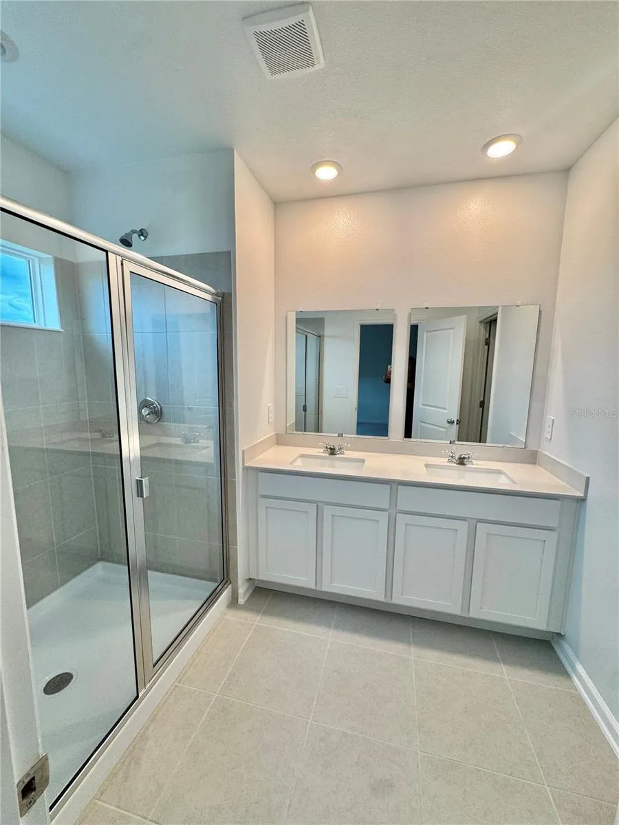 2557 SKYLINE LOOP Kissimmee, FL 34758