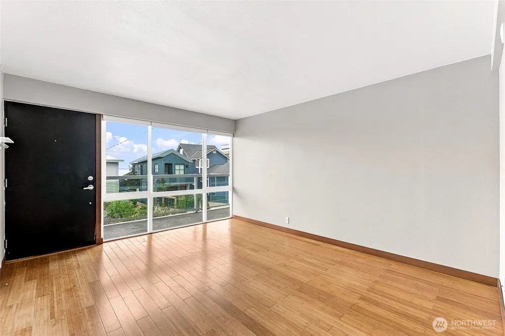 3151 Alki Avenue SW #11 Seattle, WA 98116