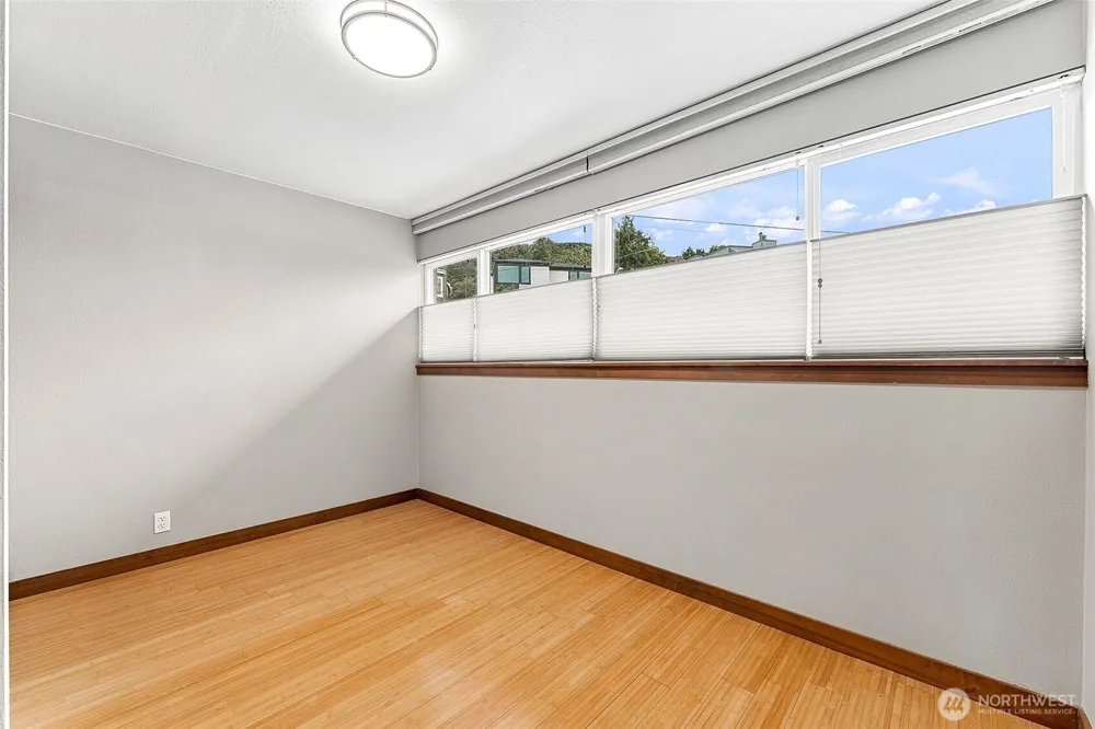 3151 Alki Avenue SW #11 Seattle, WA 98116