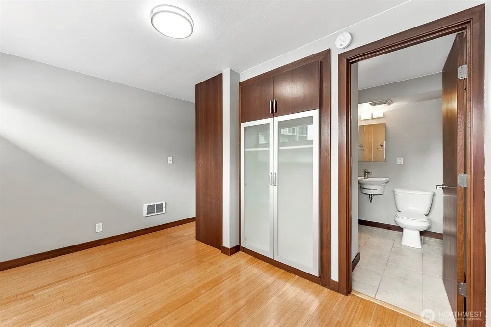 3151 Alki Avenue SW #11 Seattle, WA 98116