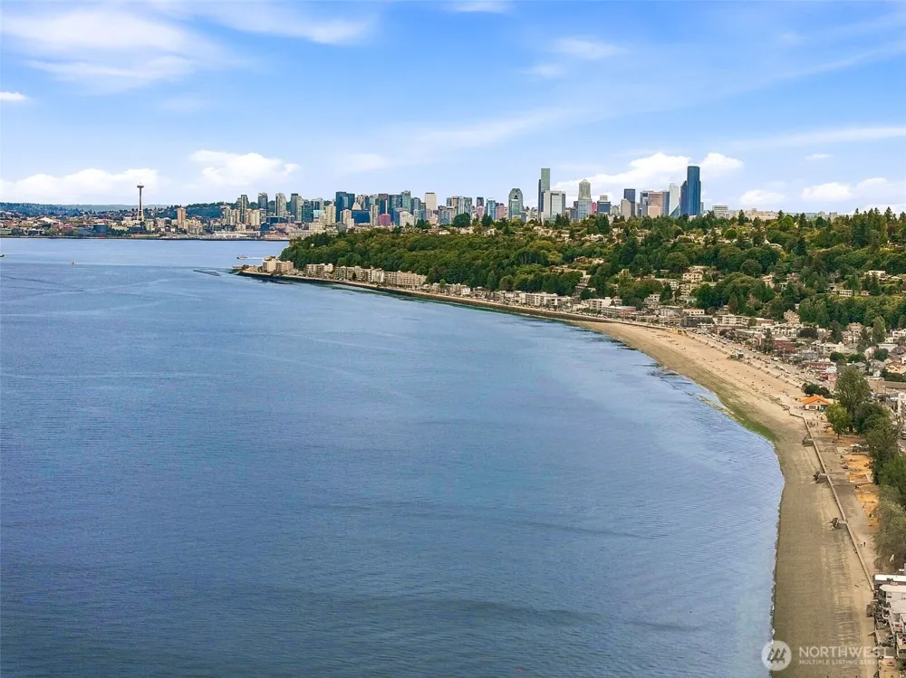 3151 Alki Avenue SW #11 Seattle, WA 98116