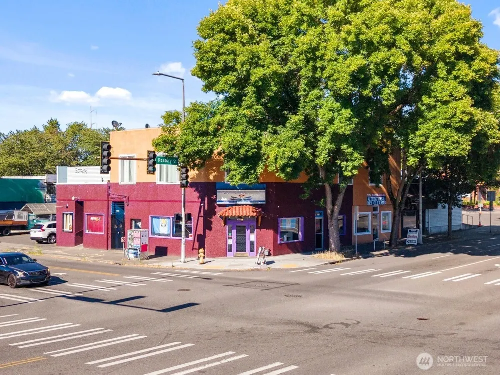 1620 SW Roxbury Street Seattle, WA 98106