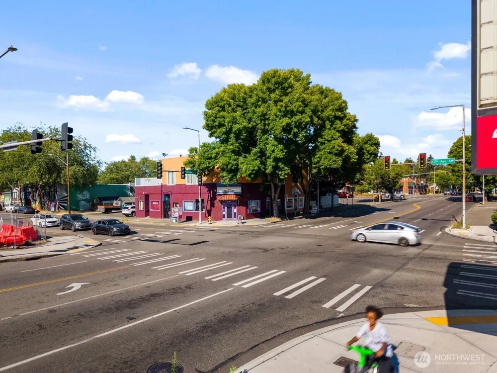 1620 SW Roxbury Street Seattle, WA 98106