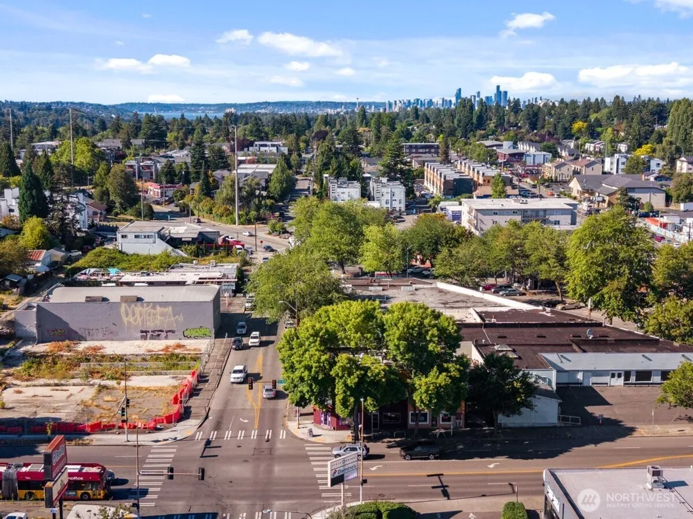 1620 SW Roxbury Street Seattle, WA 98106