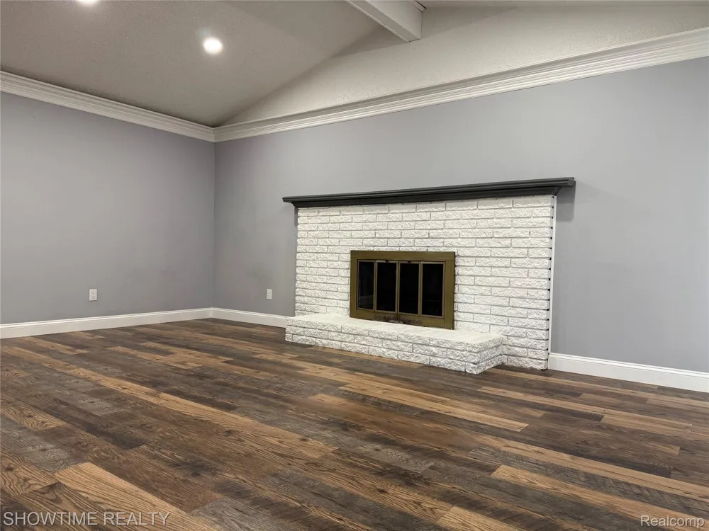 3740 MERRIMAC DRIVE Sterling Heights City, MI 48310