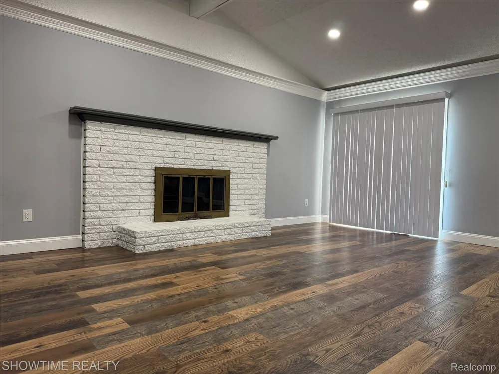 3740 MERRIMAC DRIVE Sterling Heights City, MI 48310