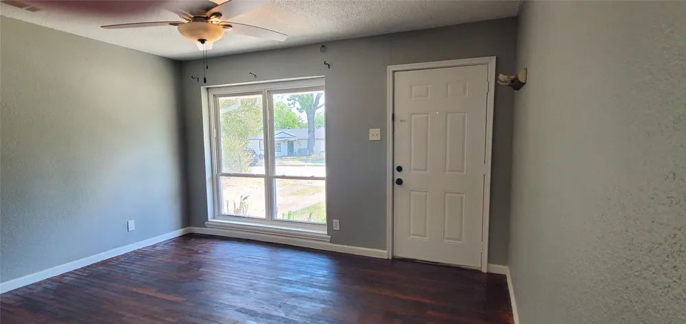 935 Powell Road Mesquite, TX 75149