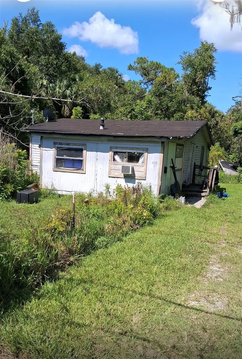 438 STATE ROAD 415 Osteen, FL 32764
