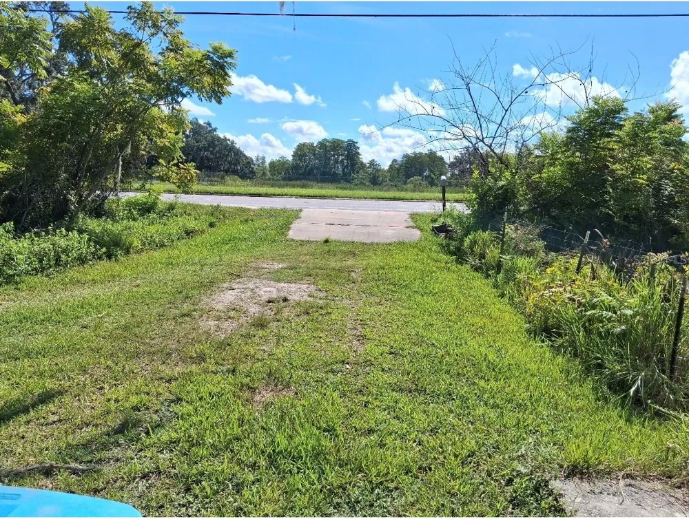 438 STATE ROAD 415 Osteen, FL 32764