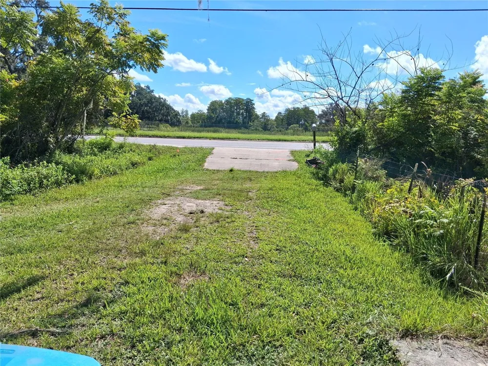 438 STATE ROAD 415 Osteen, FL 32764
