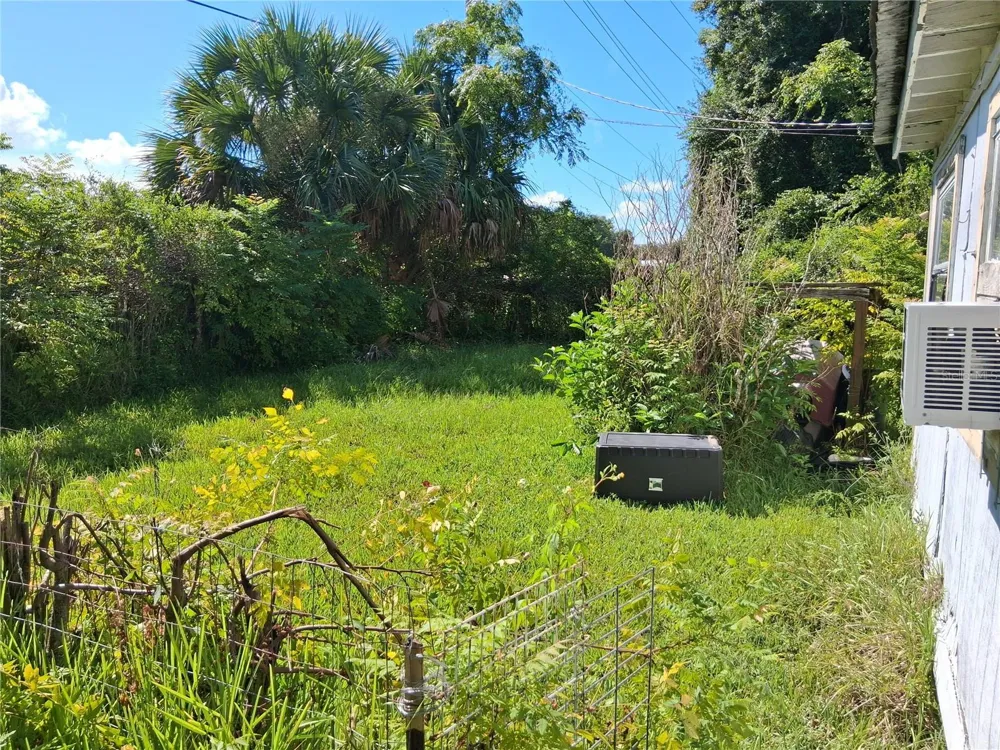 438 STATE ROAD 415 Osteen, FL 32764