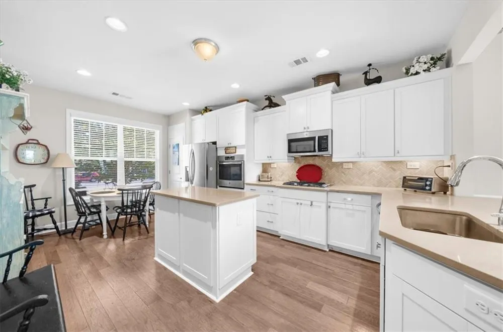 3846 English Oak Drive SW Gainesville, GA 30504