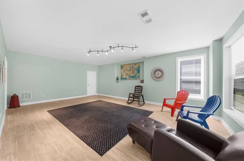 3846 English Oak Drive SW Gainesville, GA 30504